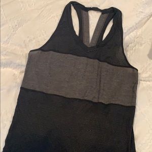Lululemon slinky airy racerback, size 10